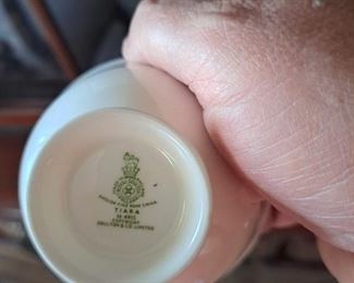 Tiara bone china