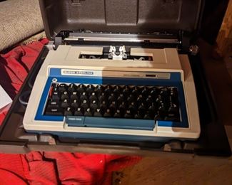 Oldie Goldie typewriter