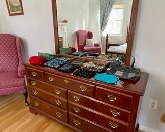 Broyhill side-by-side dresser with mirror.