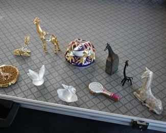 Assorted giraffe figures - Swarovski, Lladro, compact; Limoges tennis racket box & Royal Crown Derby frog