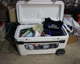 Rolling igloo cooler