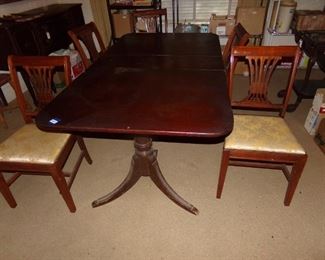 Drexel kitchen table w/six chairs