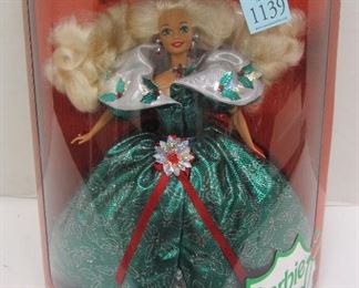 1995 HAPPY HOLIDAYS BARBIE