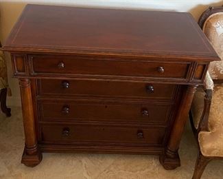 $495 - Thomasville chest 40Wx36Hx19D