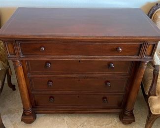 $495 - Thomasville chest 40Wx36Hx19D