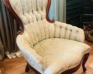 $220 - Victorian style armchairs lady/gentleman 40Tx25