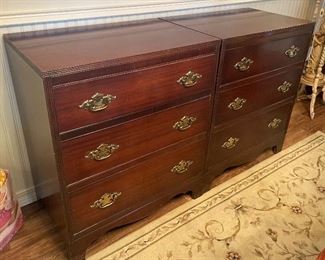 $600 - Pair of chests three drawers 
