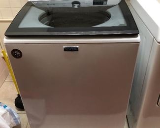 $800 Maytag washer & dryer set 