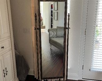 59 - $125 	Cheval mirror metal 74x22