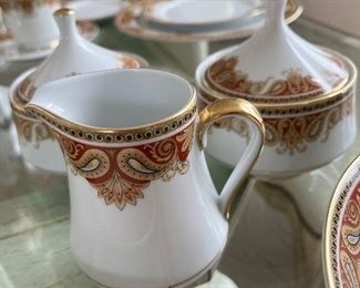 101 - $250 	Mikasa fine china Amherst 5874		
