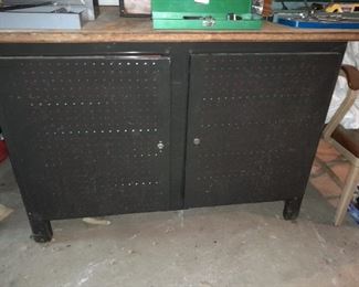 Tool Cabinet W/ Drawers