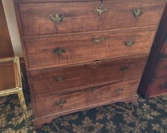 4 drawer bureau