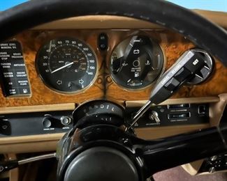 On offer is this beautiful 1988 Silver Spur Rolls Royce. 
Upholstery: Tan hide/piped magnolia hide. Paint color is magnolia and tan everflex
Mileage: 101,135

To place a bid: Text “Rolls Royce” to  615-854-8535 to get bid-site link. 

Bids will be accepted through 3:00P CST Sunday 3/26.