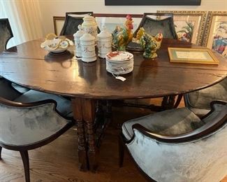 vintage English dining table, vintage dishes and decor