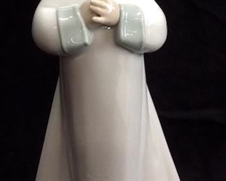 LLADRO ‘AN ANGEL’S WISH’ FIGURINE WITH BOX
