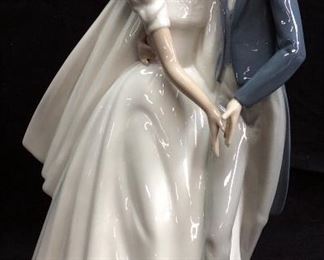 NAO BY LLADRO ‘UNFORGETTABLE DANCE’ WITH BOX