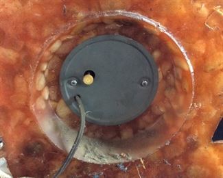 VTG. MOLDED LUCITE ROCK MANTLE CLOCK