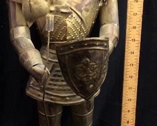 25’’ METAL KNIGHT STATUE