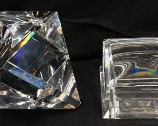 BACCARAT CRYSTAL BOX & ARTIST SIGNED  PAPERWEIGHT