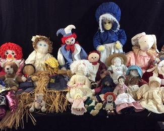  100+ ASSORTED HANDMADE CLOTH RAG DOLLS & WOOD DOLLS