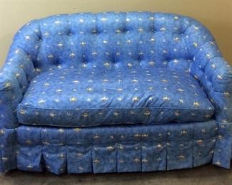 VTG. TUFTED LOVESEAT