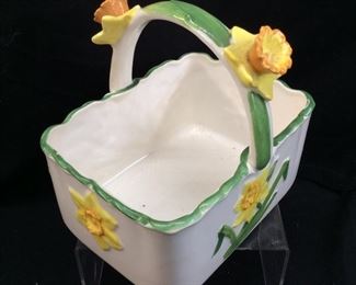 VTG. CERAMIC FLOWER BASKET