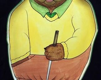 VTG. PAPER MACHE ‘GOLFING BEAR’ SERVING 