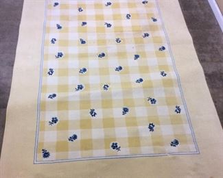 SHAW AREA RUG, 5’ x 5’’ BY 7’ x 8’’