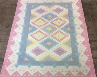 AREA RUG, 6’ BY 4’