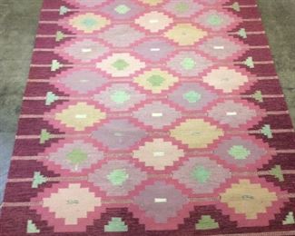 NAVAJO STYLE AREA RUG, 5’ BY 7’