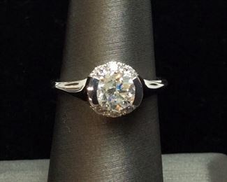 18KT WHITE GOLD DIAMOND RING, 1.01ct DIAMOND CENTER, .22ct DIAMOND ROUNDS, 3.4g, SIZE 6.5, AIGL APPRAISAL $11,247