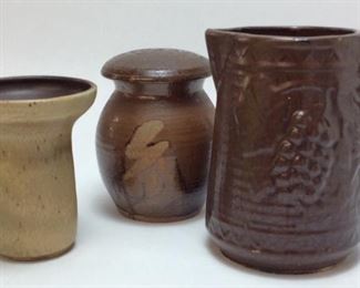 VINTAGE POTTERY GROUP