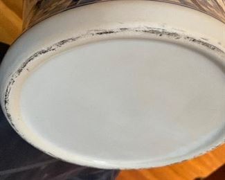 Asian-Motif Vase. Photo 3 of 3. Vintage Lidded Ginger Jar On Stand. Measures 22" H x 11" D on Stand. Photo 2 of 2.