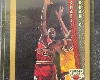 The Chicago Bulls "Hard Way Plaque" - Scottie Pippin, Michael Jordan, John Paxson, Horace Grant, B.J. Armstrong, Bill Cartwright Framed Trading Cards by Back 2 Back. Photo 3 of 7.