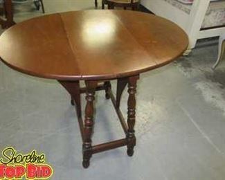 Vintage Drop Leaf Oval Side Table