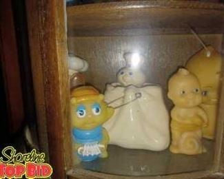 Miniature half round cabinet with a collection of occupied japan mini vases