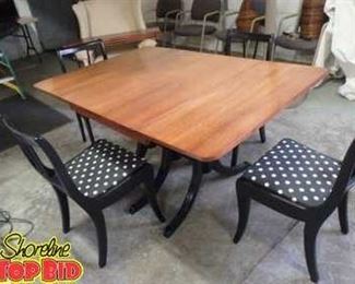 Drop Leaf 6Leg Dining Table with 4 Chairs  Very Nice