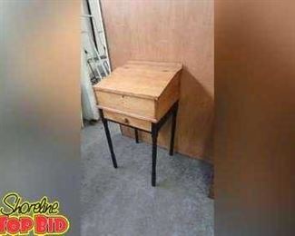 Early American School Masters Lift Top Desk