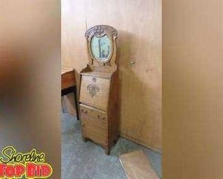 Beautiful Tiger Oak Secretary Desk Space Saver Very Nice  Hand Carved with Mirror