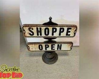 Repop of a vintage Open closed sign