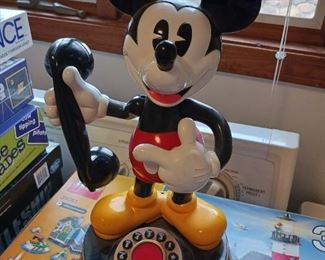 Mickey Mouse talking push button telephone