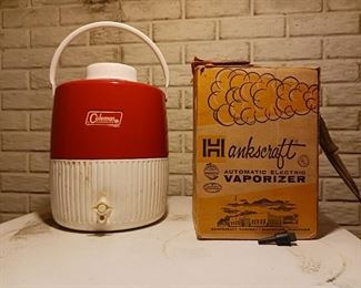 Vintage Coleman plastic drink portable dispenser. Hank's craft automatic electric vaporizer vintage tools Electronics