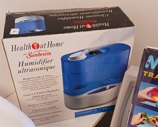 Portable room humidifier
