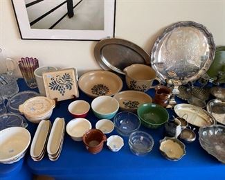 Kitchen bowls, plates, novelties