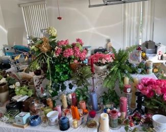 Floral candles arrangements 