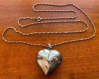 Sterling Silver necklace with Sterling Silver heart shaped pendant