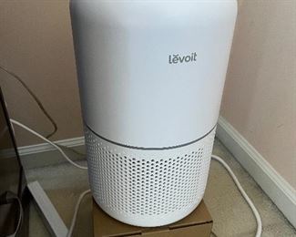 Levoit Air Purifier with new in box extra filter