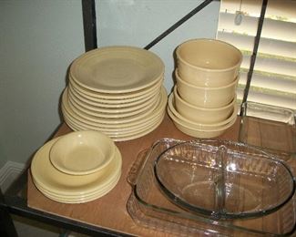 More Fiesta dinnerware