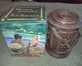 FABULOUS Vintage Wooden Grained Ice Bucket With ORIGINAL Box!