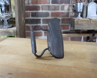 Antique cast iron sad iron/flat iron